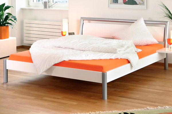 Riyadh Legs (White Hi-gloss Bed And Headboard)