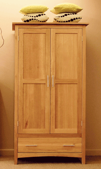 hereford Oak Gents Wardrobe