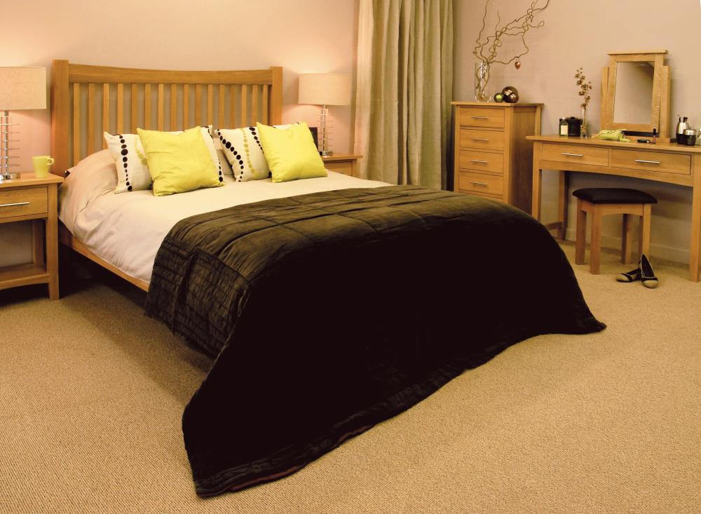 hereford Oak Kingsize Bed- Solid Oak