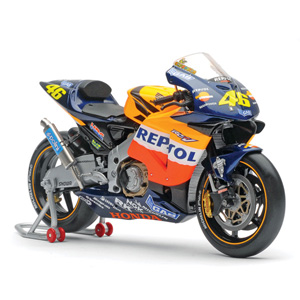 Honda RC211V - 2002 - #46 V. Rossi