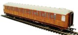 Hornby Hobbies Hornby - LNER 61ft 6ins Corridor 3rd Class Coach Teak