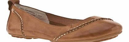 womens hush puppies tan janessa flats 1304006220