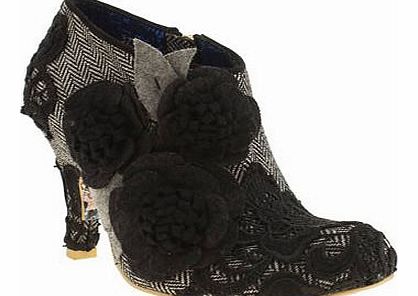 womens irregular choice black & white cheeky