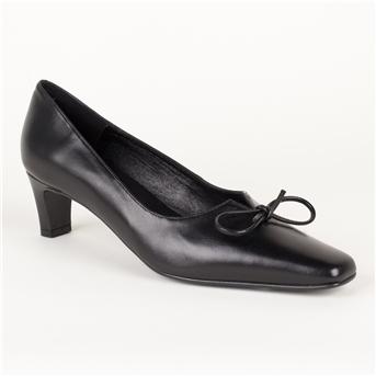 Jones Bootmaker Benton Court Shoes
