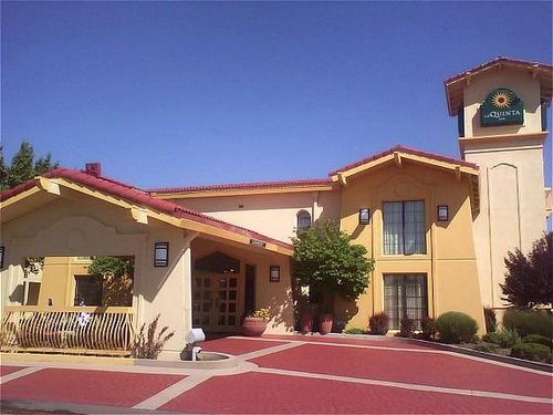 Inn Farmington