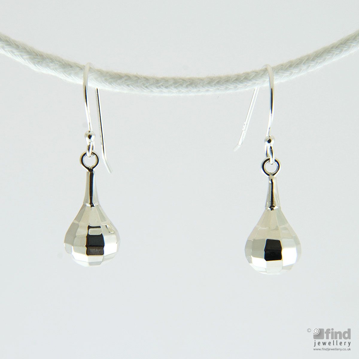 Ladies Sterling Silver Diamond Cut Teardrop