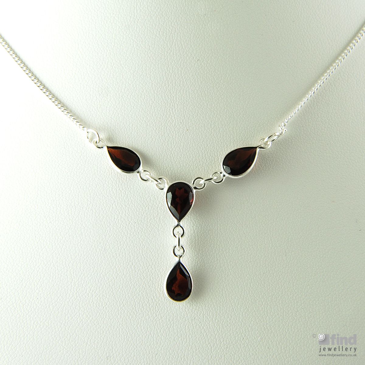 Ladies Sterling Silver Garnet Necklet