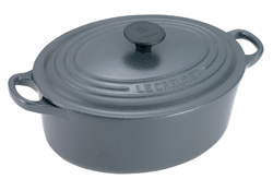 le creuset Cast Iron 23cm Oval Casserole -