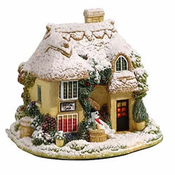 Lilliput Lane Winter Warmer