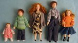 DOLLS HOUSE/ MODERN FAMILY SET OF DOLLS/ 5 PIECE/ NEW