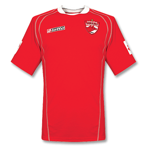 05-06 Dinamo Bucharest Home shirt