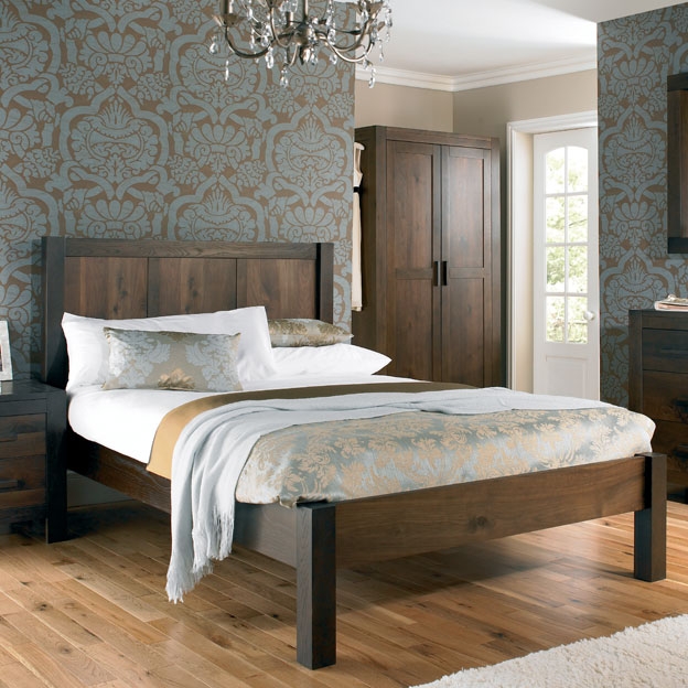 lyon Walnut Double Bedstead (Sprung Slats)