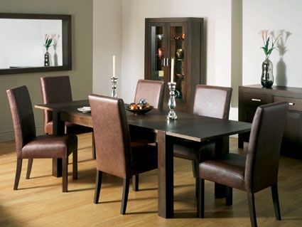 Walnut Extending Dining Table 180 - 260cm