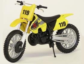 Maisto 1:18th Suzuki RM250