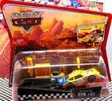 Disney Cars Pit Row Race Off - RPM