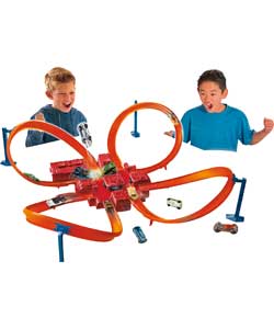 Hot Wheels Criss Cross Crash Track Set