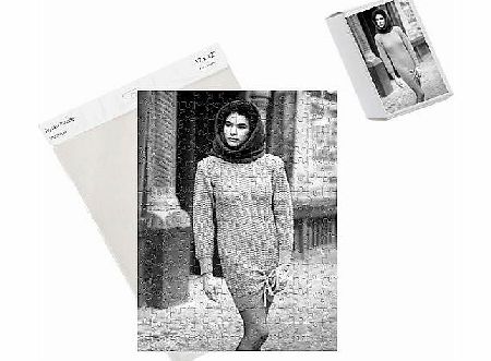 Media Storehouse Photo Jigsaw Puzzle of Fashion - Ladies Wear - Scottish Designer Knitwear Show - London - 1986