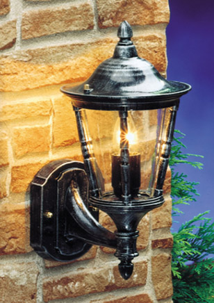 MM4740 Wall Lantern