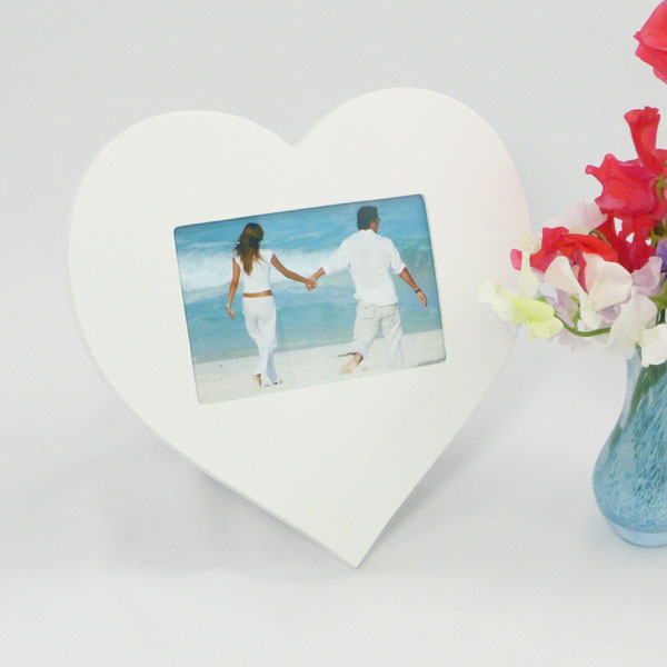 White Heart Photo Frame