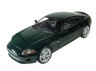 Jaguar XK Coupe 2006 in Green