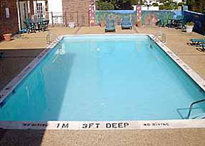 Econo Lodge Inn and Suites