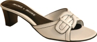 More & More white leather slip-on mule
