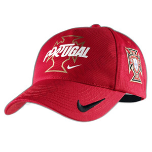 Nike 2010-11 Portugal Nike Core Federation Cap (Red)