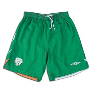 Umbro 07-08 Ireland away shorts