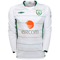 Umbro 09-10 Ireland L/S away