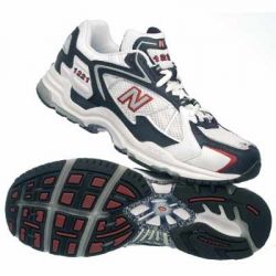 New Balance M1221 (2E) Running Shoe