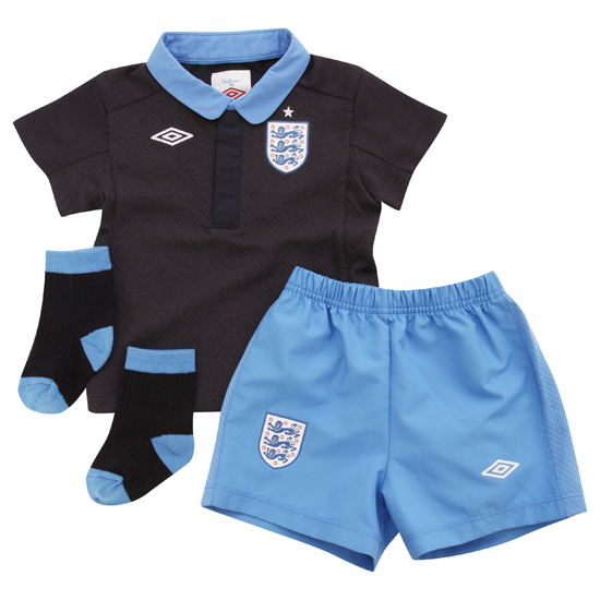 Umbro 2011-12 England Umbro Little Boys Away Mini Kit