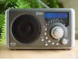 Nigel`s Eco Store Wind up digital radio