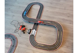 Nigel`s Eco Store Wind up slot car racing