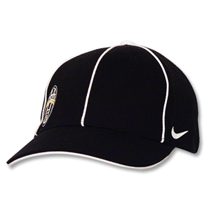 04-05 Juventus Cap - black