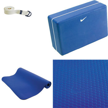 Nike Essential Yoga Kit