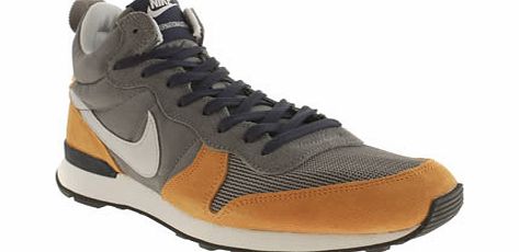 Nike Grey Internationalist Mid Trainers