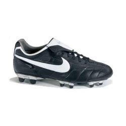 Nike Mystic MD Football Boot