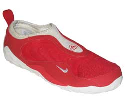 Nike NIKE AQUA SOC VII