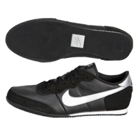 Nike Racer Trainers - Black/Metallic Silver/White.