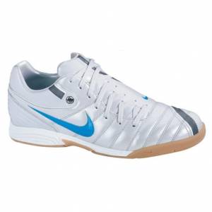 Nike Total 90 Shift Plus IC Training Shoe