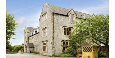 One Night Deluxe Hotel Break with Dinner at