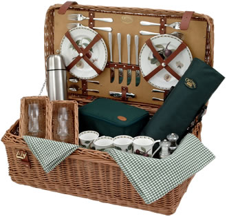 Hookers Fruit Picnic Basket for 4