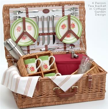 Optima Traditional Picnic Basket for 4 People