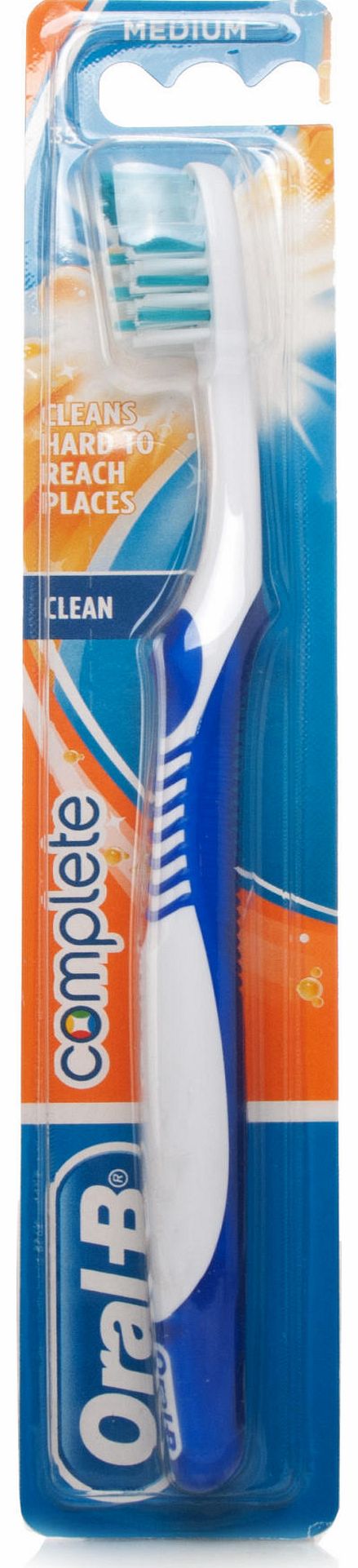 Advanced Plus 35 Medium Toothbrush