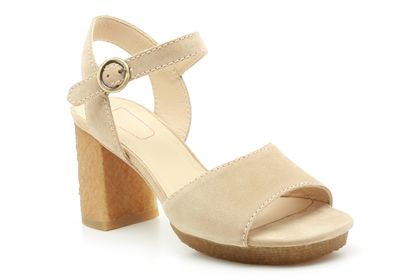 Grace Fire Camel Suede