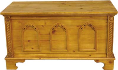 pine BLANKET BOX MEDIEVAL