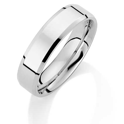 5mm Essential Flat-Court Bevelled Wedding Ring Band Ring In Platinum