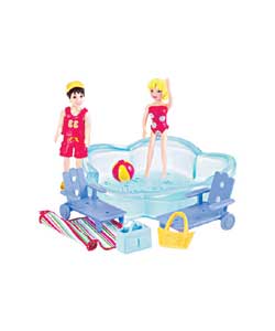 Polly Pocket Poolin Around