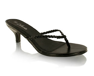 Chic Heel Toe Post Sandal