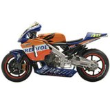 Protar 1:22 Scale Valentino Rossi 2002 Honda Rc211V Bike Diecast Model